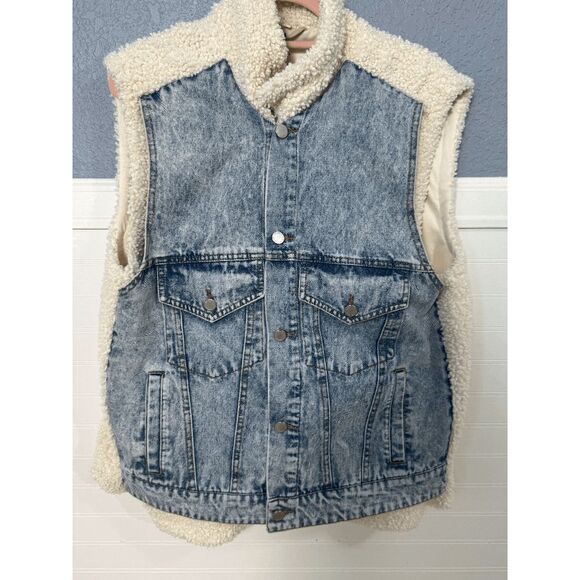 BlankNYC Denim Trucker Vest w/ Faux Sherpa - Picture 8 of 13